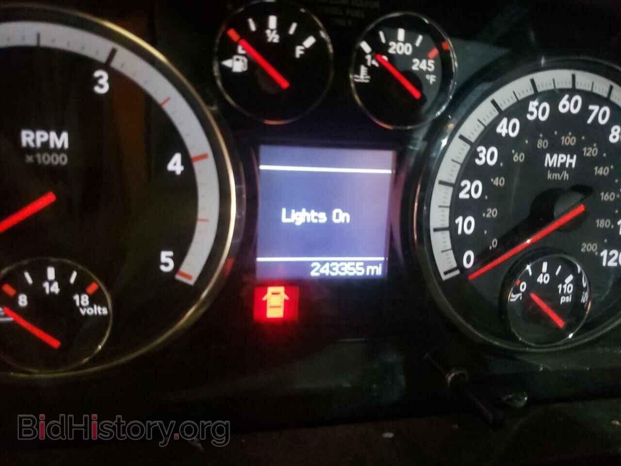 2011 DODGE All Models - VIN: 3D7UT2CL0BG557375 - Фото 9