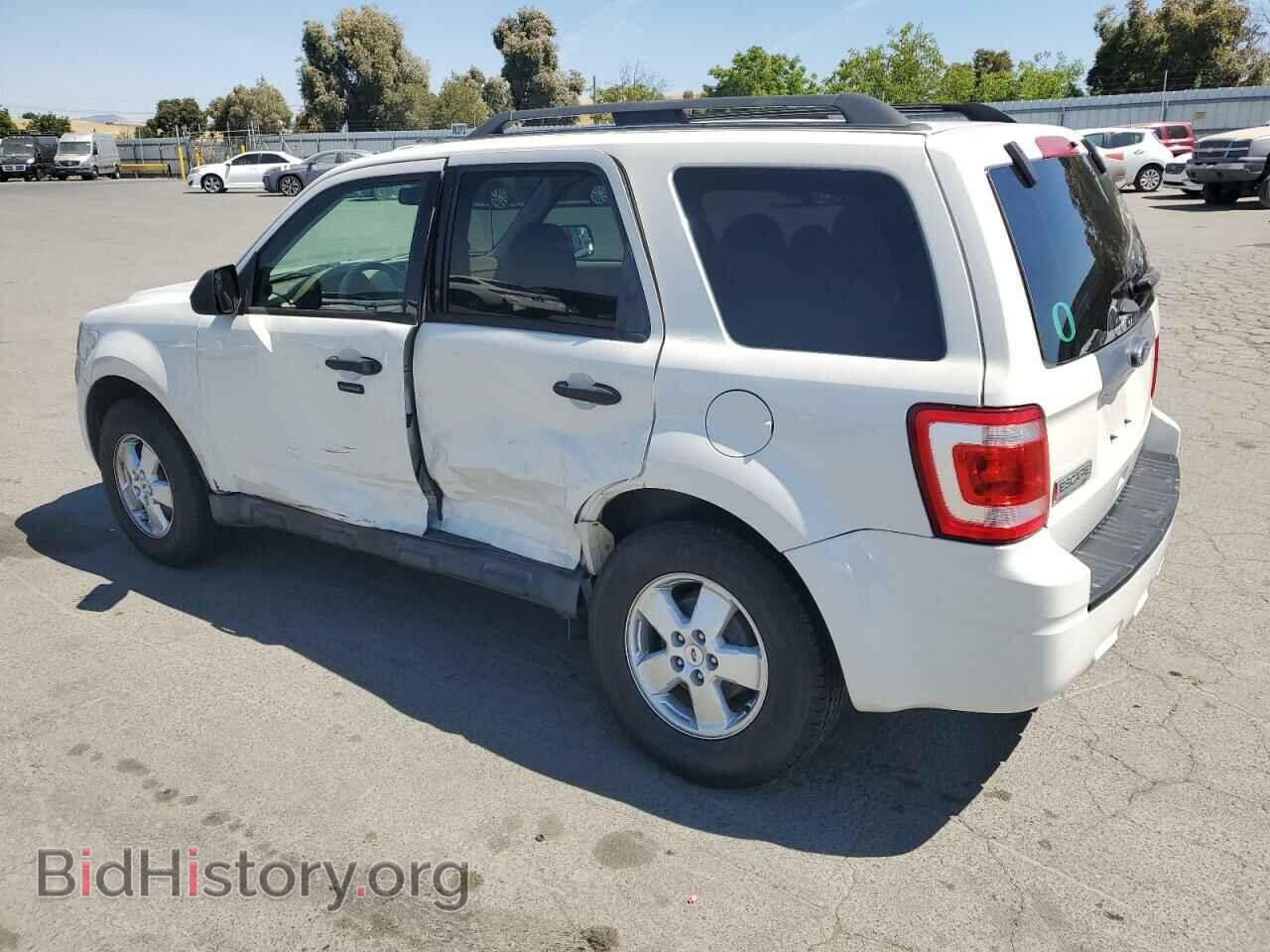 2012 FORD ESCAPE - VIN: 1FMCU0D77CKC19082 - Photo 2