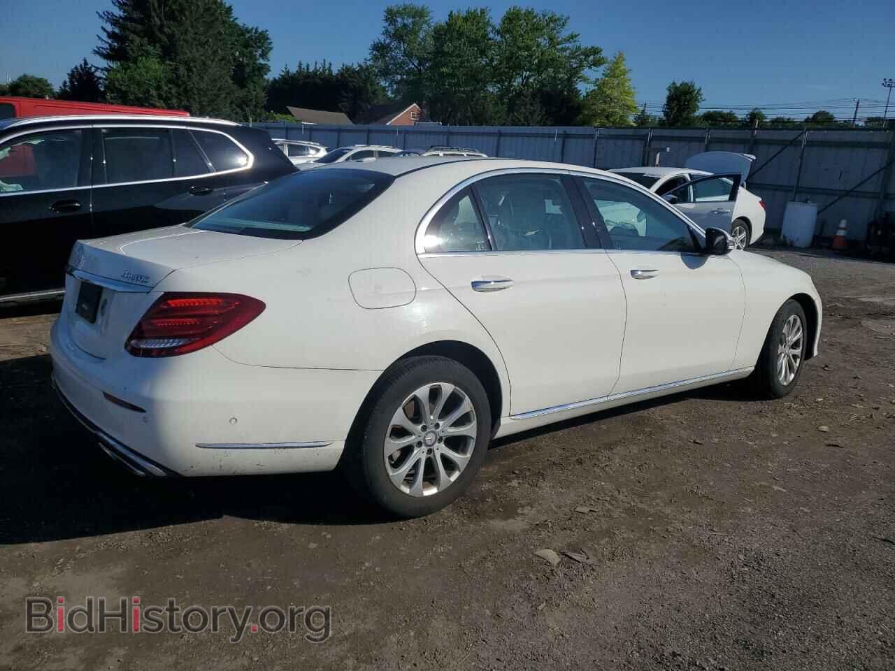 2017 MERCEDES-BENZ E-CLASS - VIN: WDDZF4KB3HA127588 - Фото 3