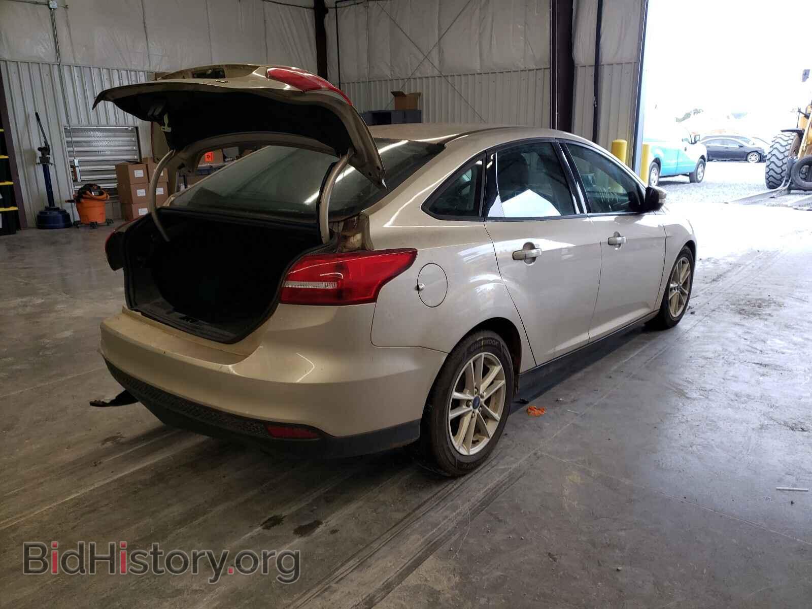 2017 FORD FOCUS - VIN: 1FADP3F23HL281573 - Photo 4