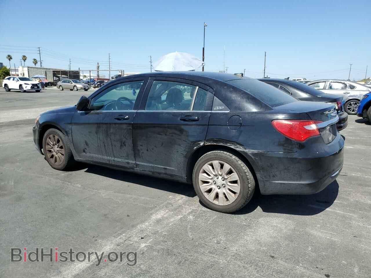 2011 CHRYSLER 200 - VIN: 1C3CCBAB7DN573796 - Photo 2