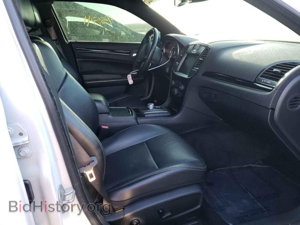 2018 CHRYSLER 300 - VIN: 2C3CCABG8JH222839 - Фото 5