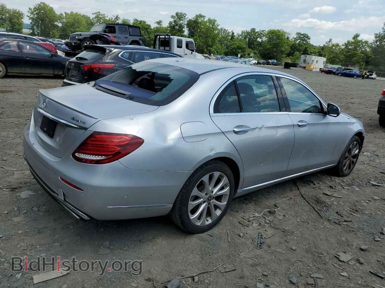 2018 MERCEDES-BENZ E-CLASS - VIN: WDDZF4KB3JA307451 - Фото 3