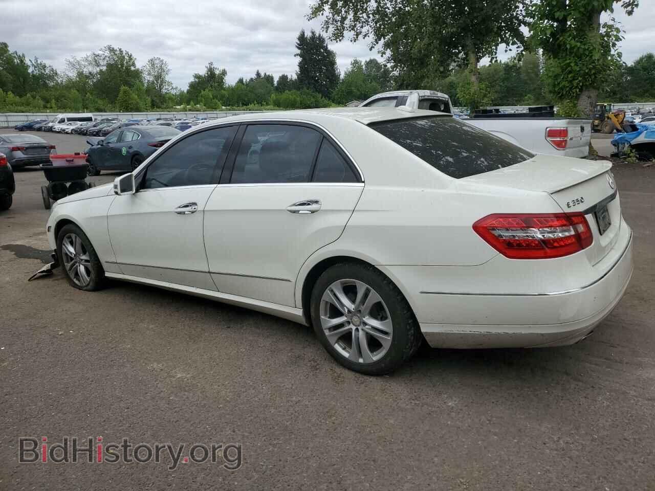2011 MERCEDES-BENZ E-CLASS - VIN: WDDHF8HB6BA322277 - Фото 2