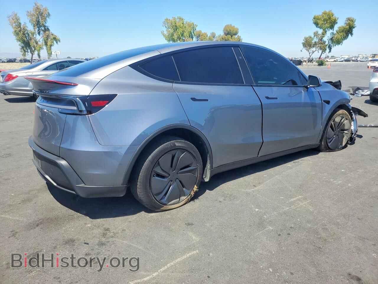 2026 TESLA MODEL Y - VIN: 7SAYGDED3TF541201 - Photo 3