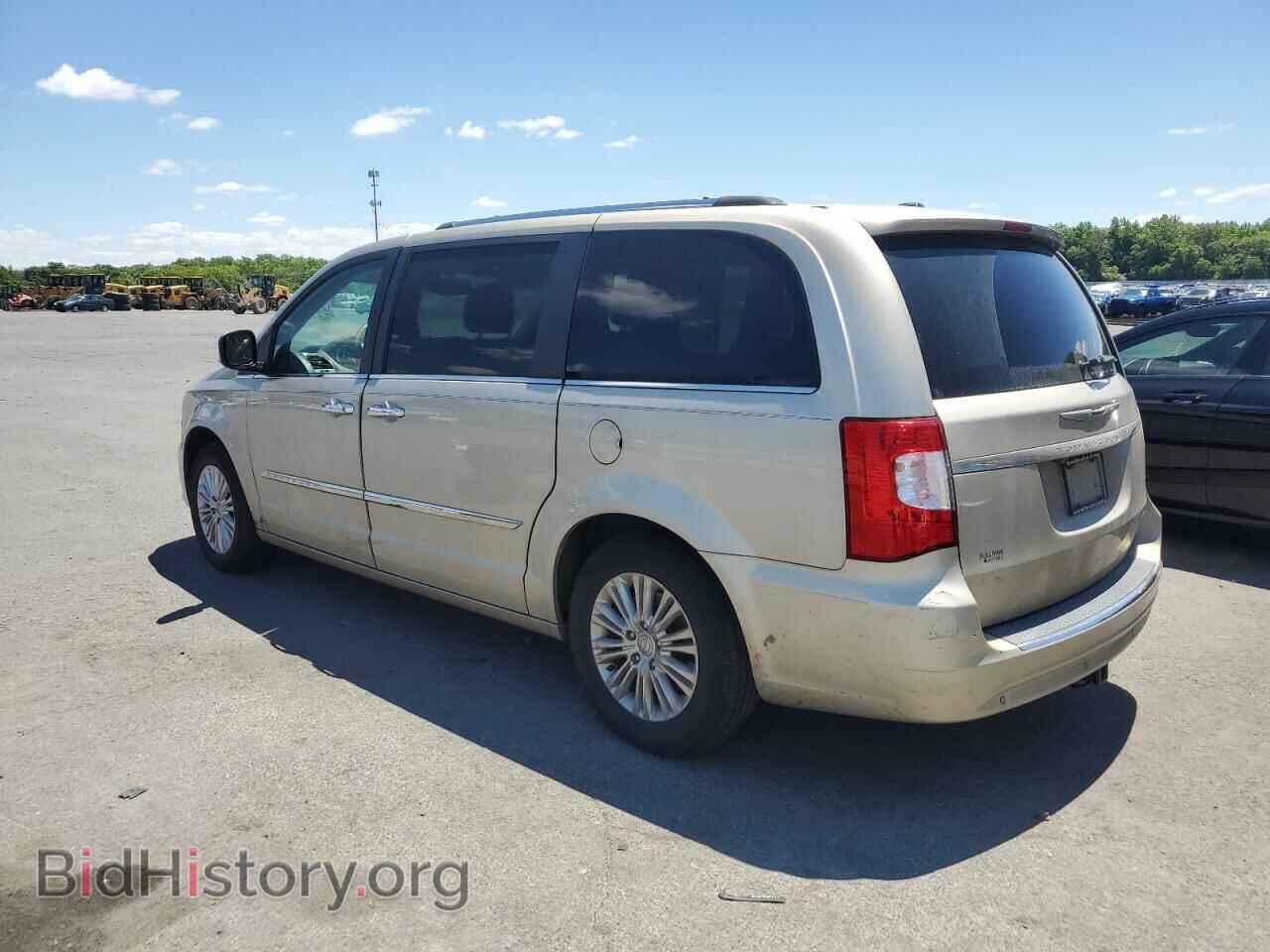 2013 CHRYSLER MINIVAN - VIN: 2C4RC1GG2DR747747 - Photo 2