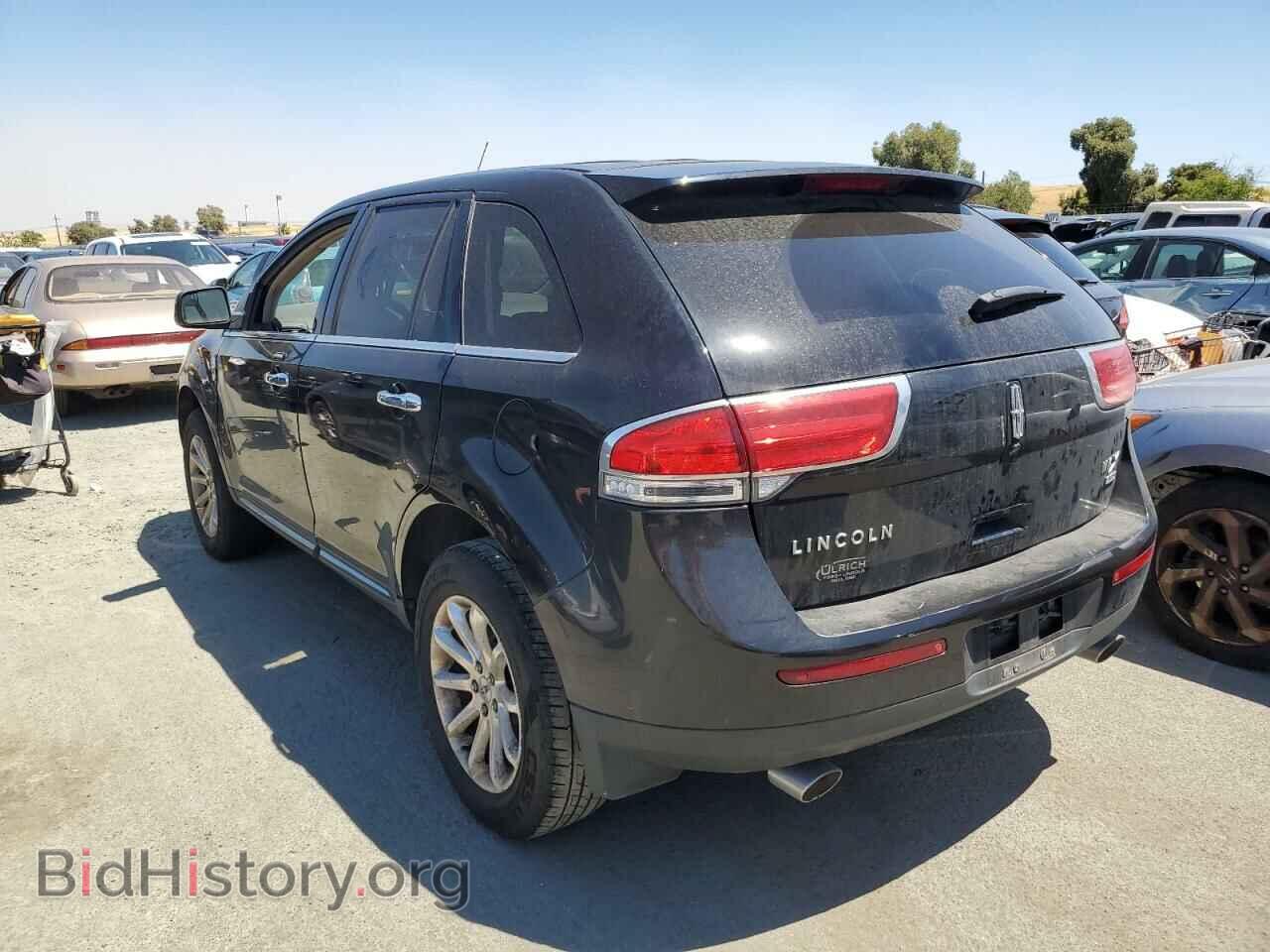 2011 LINCOLN MKX - VIN: 2LMDJ8JK3BBJ12385 - Фото 2