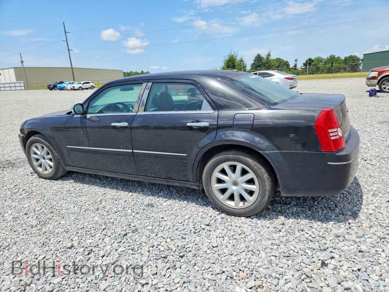 2010 CHRYSLER 300 - VIN: 2C3CA5CV9AH250109 - Фото 2