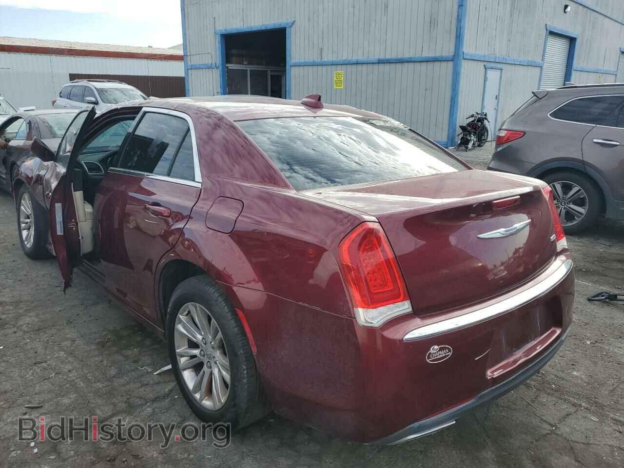 2017 CHRYSLER 300 - VIN: 2C3CCAAG2HH560197 - Фото 2