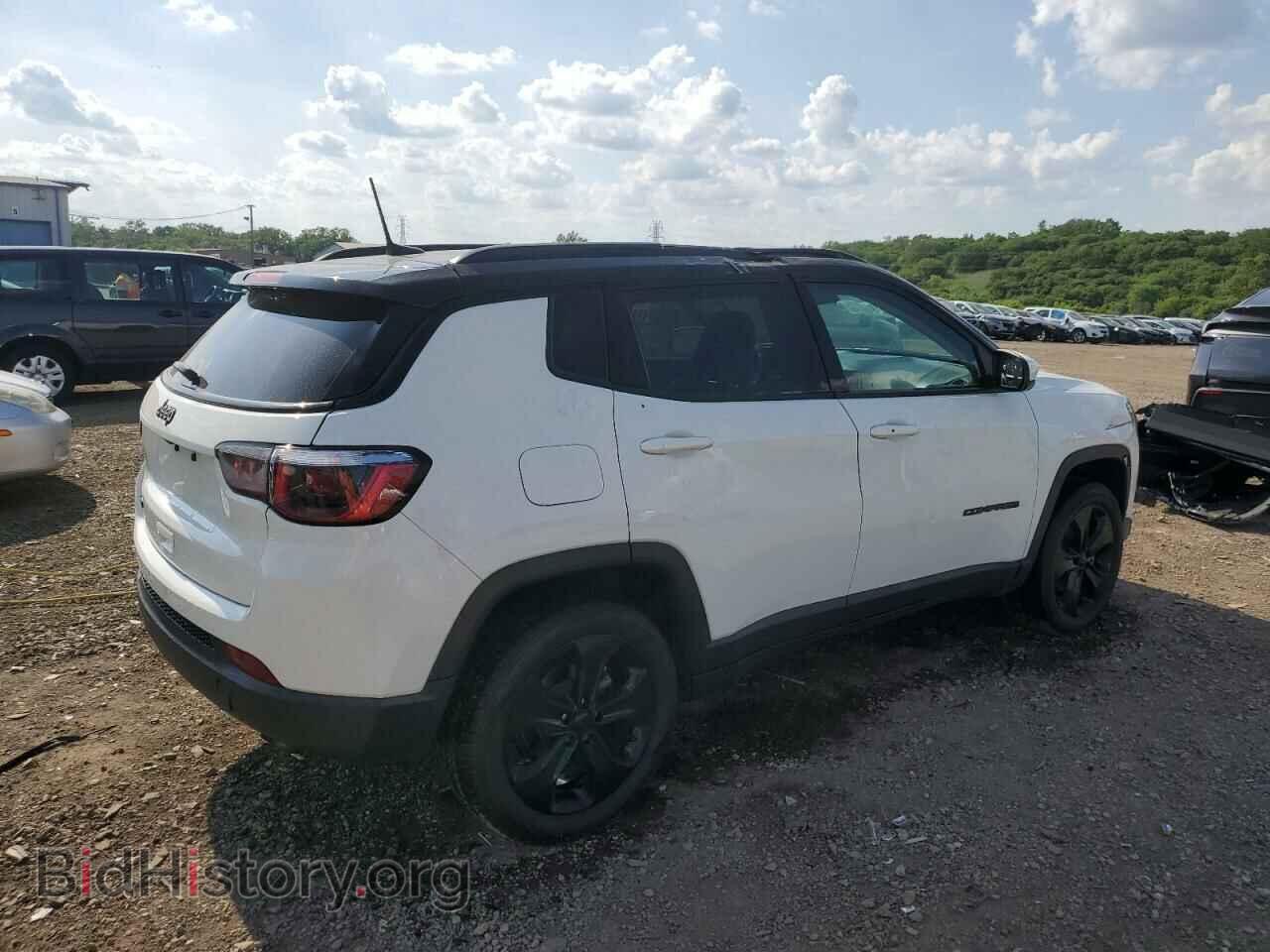 2019 JEEP COMPASS - VIN: 3C4NJDBB2KT696732 - Фото 3