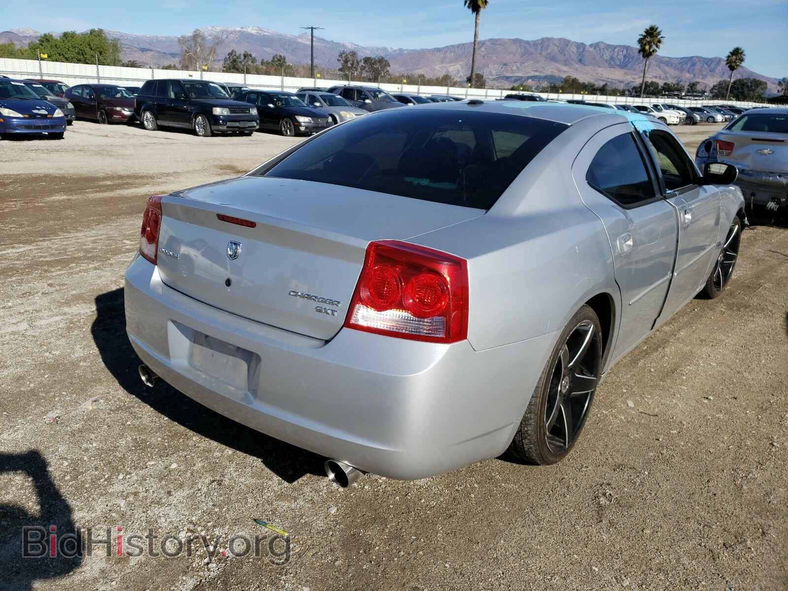2010 DODGE CHARGER - VIN: 2B3CA3CVXAH242490 - Фото 4