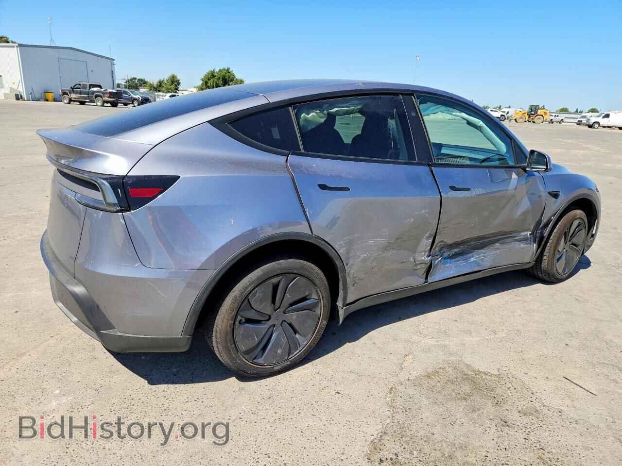 2026 TESLA MODEL Y - VIN: 7SAYGDED9TF521728 - Photo 3