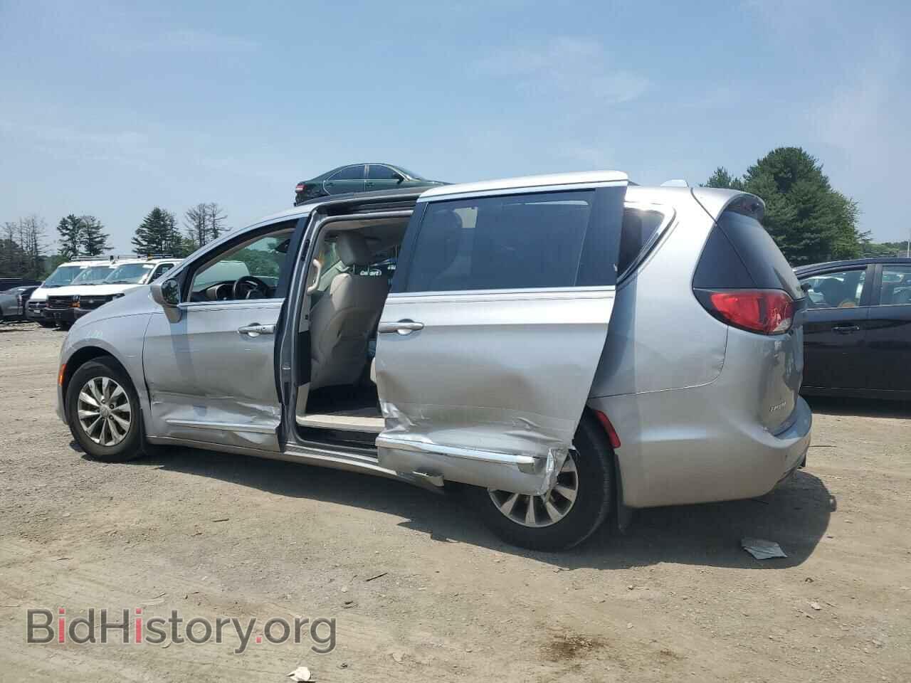 2017 CHRYSLER PACIFICA - VIN: 2C4RC1BG0HR552873 - Фото 2