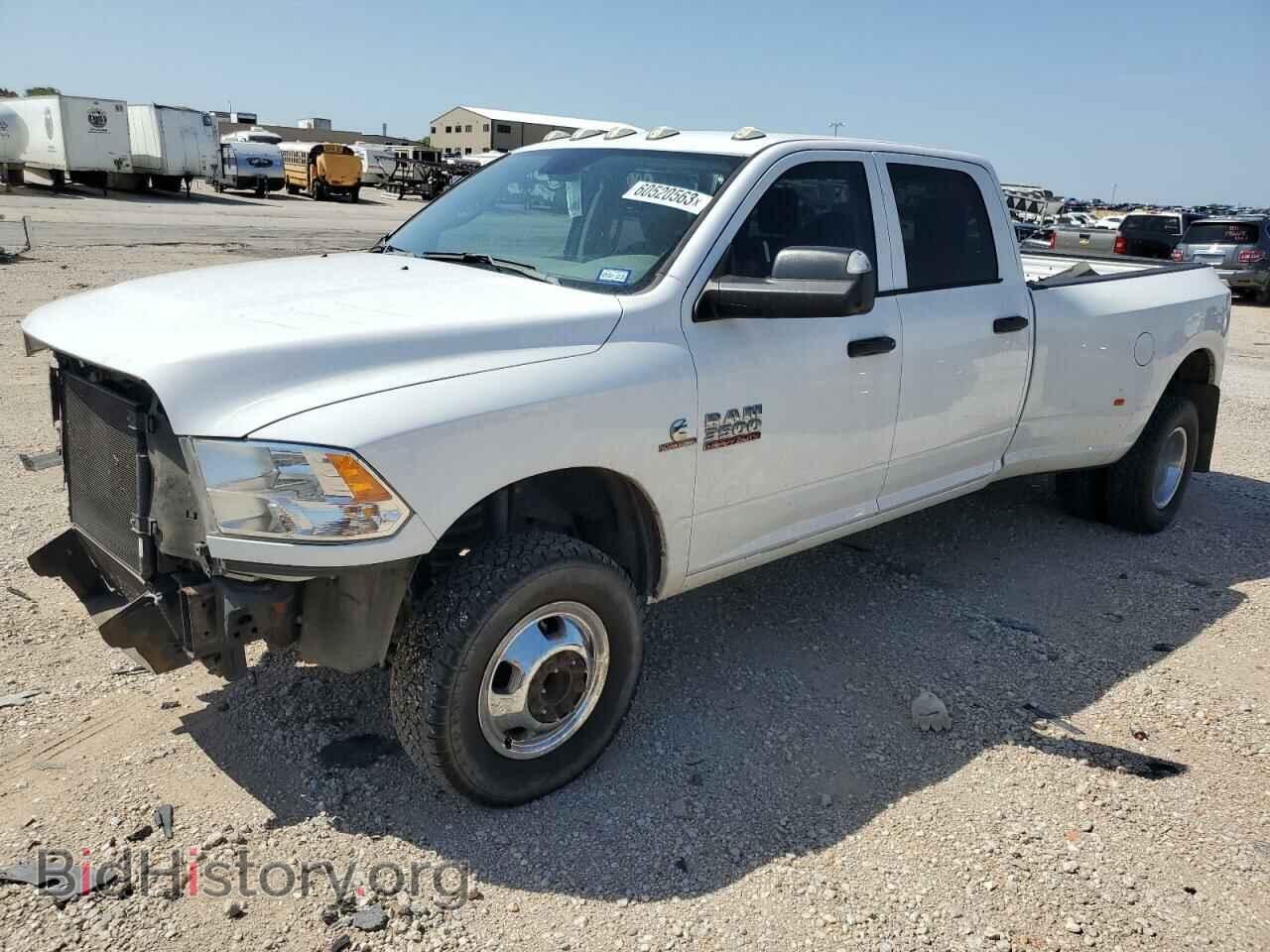 Photo 3C63RRGLXJG305632 - RAM All Models 2018
