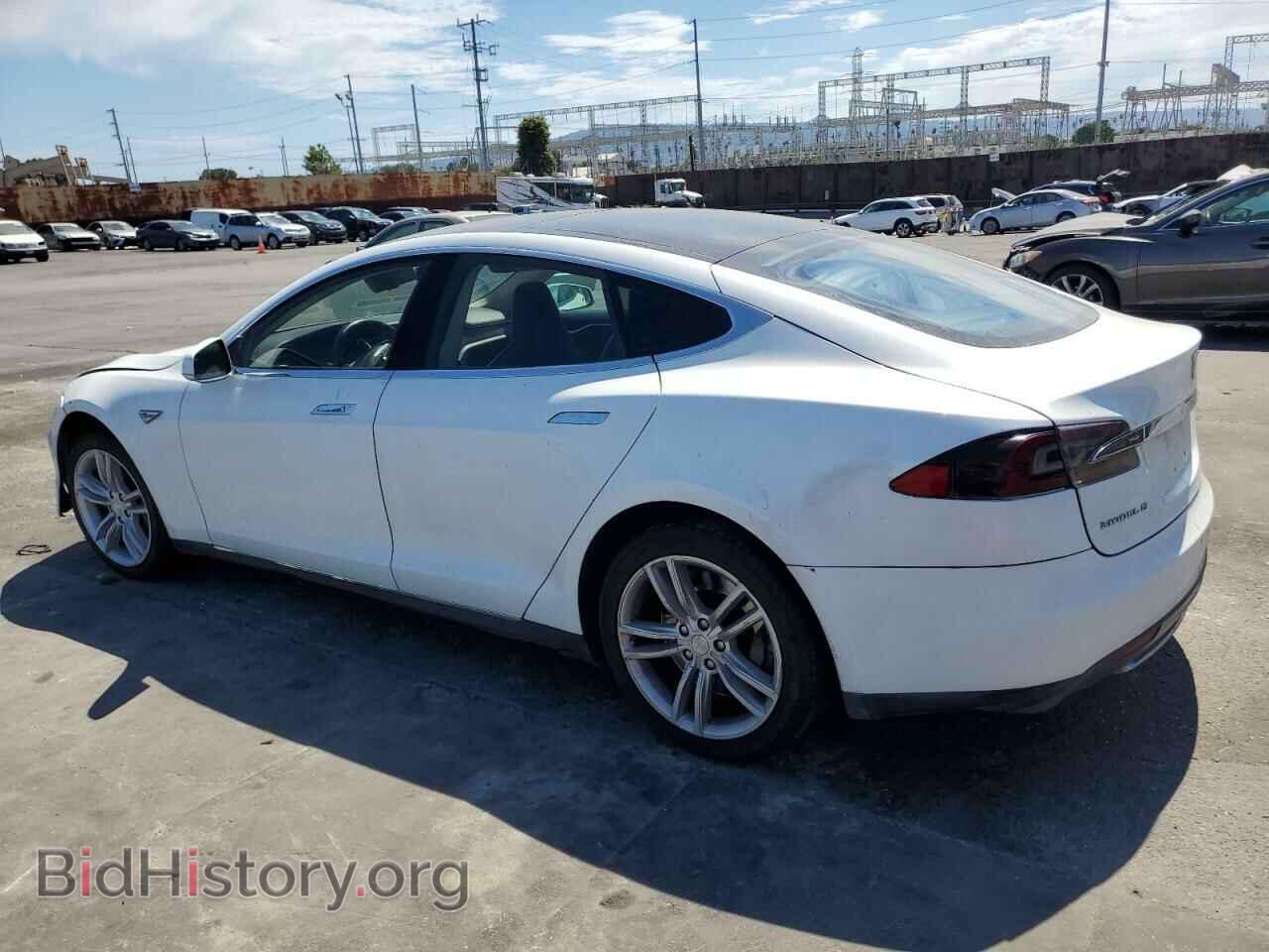 2014 TESLA MODEL S - VIN: 5YJSA1H1XEFP38163 - Фото 2