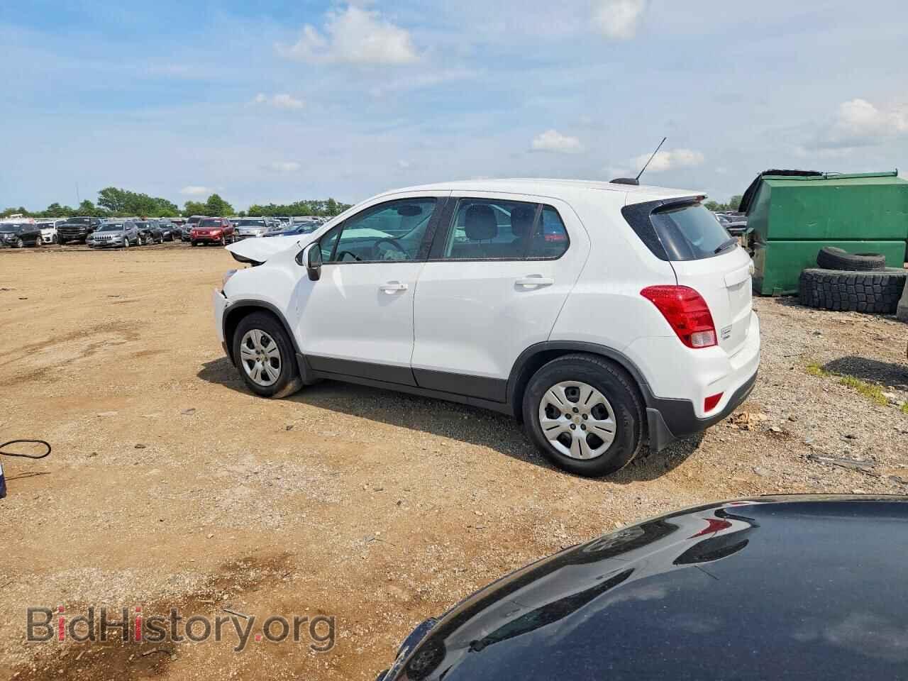 2019 CHEVROLET TRAX - VIN: 3GNCJKSB3KL165123 - Photo 2