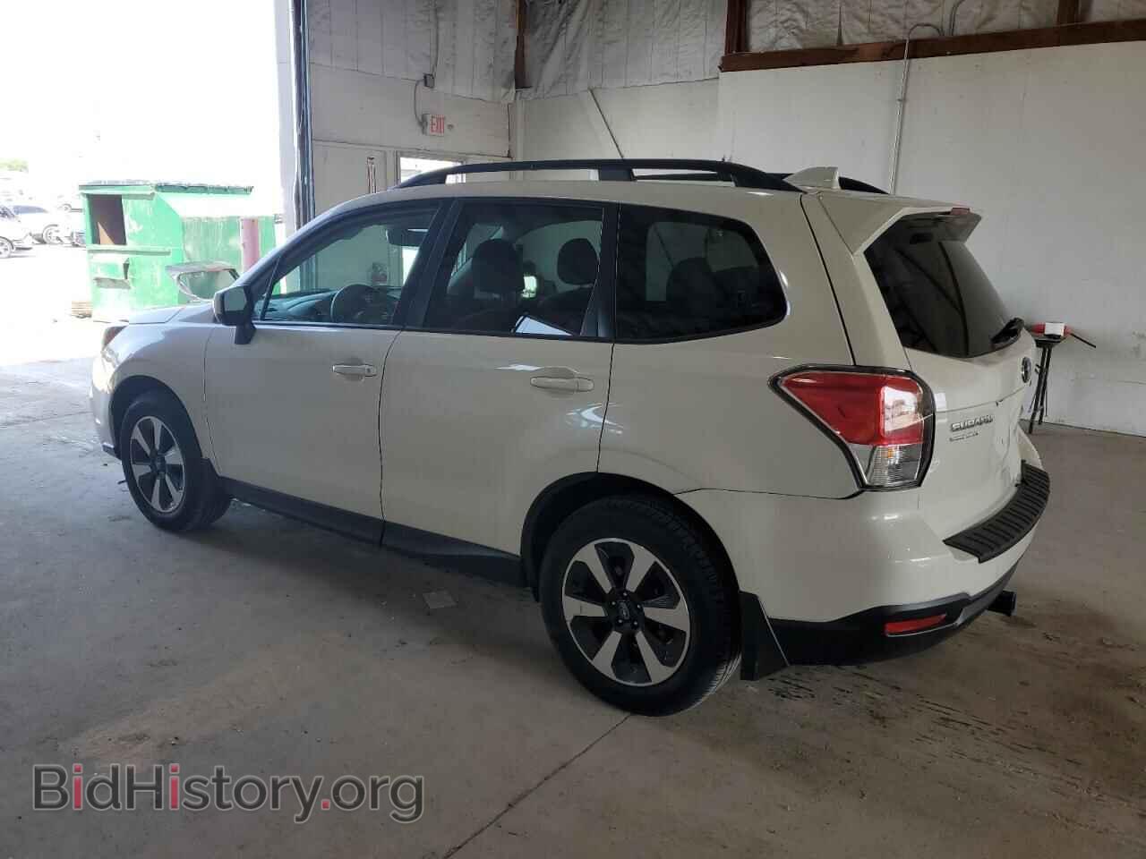 2018 SUBARU FORESTER - VIN: JF2SJAGC2JH608523 - Фото 2