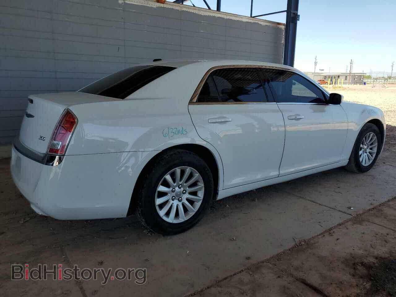 2013 CHRYSLER 300 - VIN: 2C3CCAAG7DH575014 - Фото 3