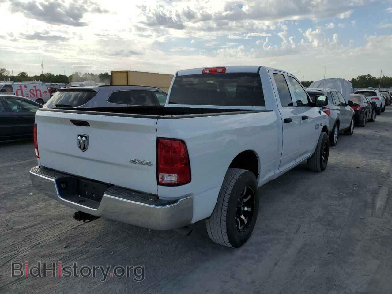 2018 RAM 1500 - VIN: 1C6RR7FT8JS204579 - Фото 4