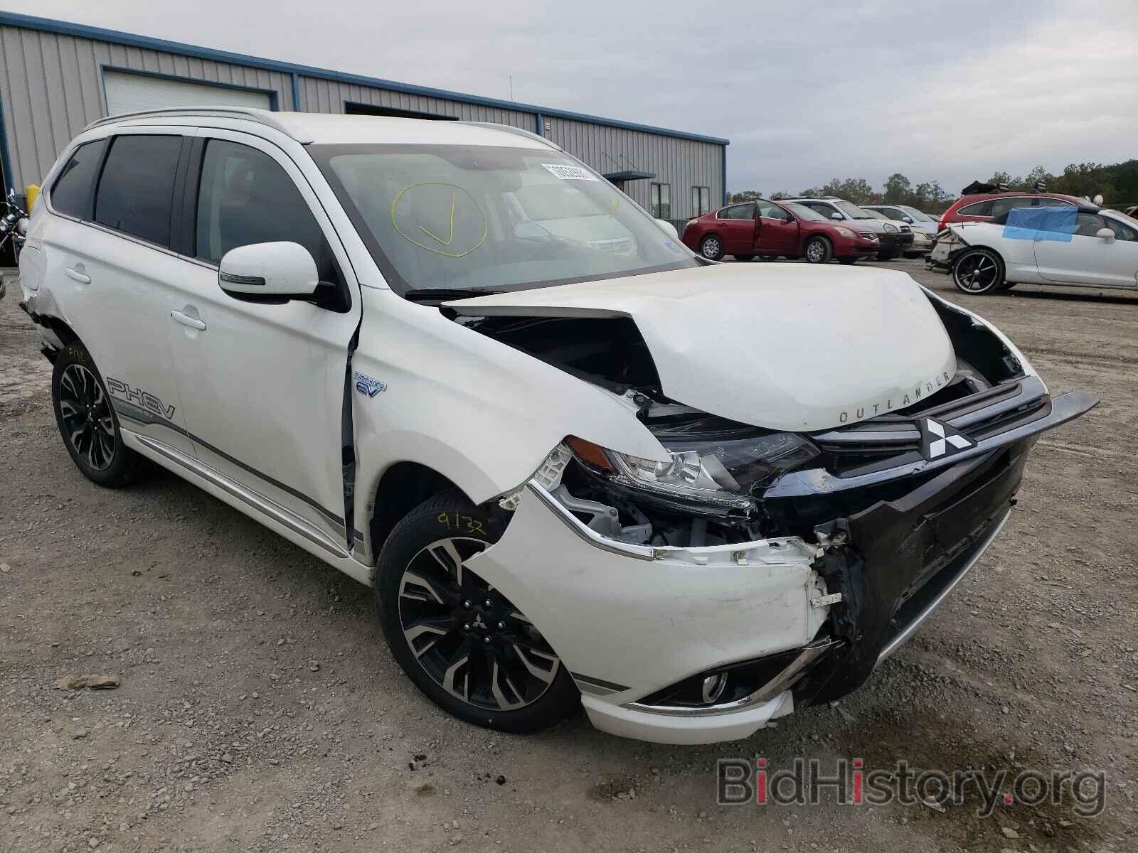 Фотография JA4J24A56JZ057908 - MITSUBISHI OUTLANDER 2018