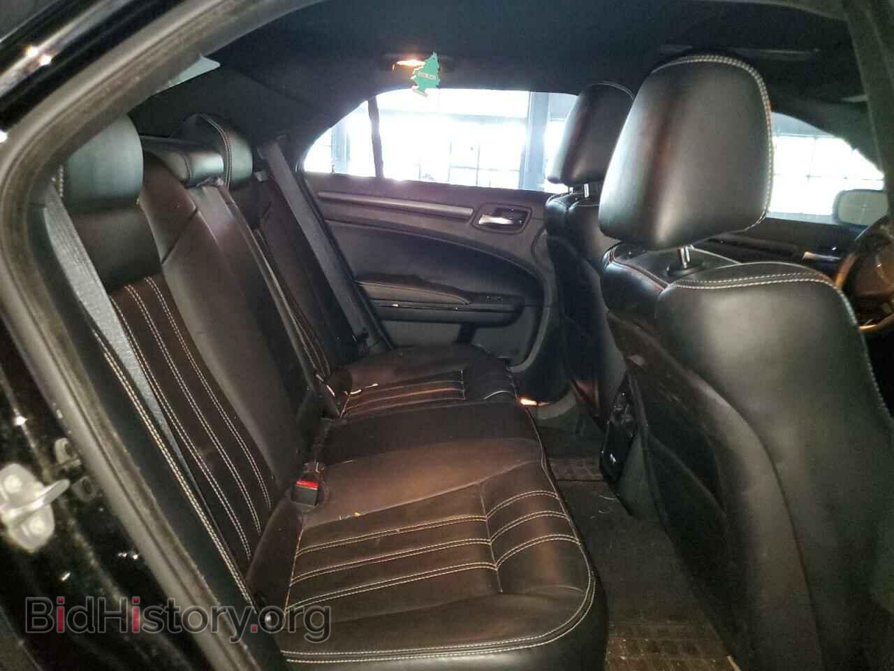 2015 CHRYSLER 300 - VIN: 2C3CCABT1FH749755 - Фото 10