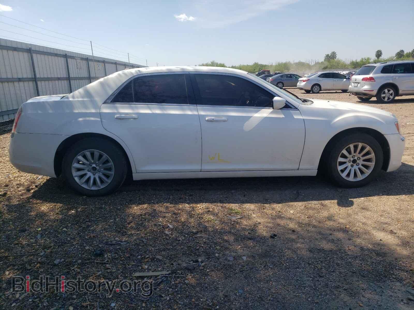 2013 CHRYSLER 300 - VIN: 2C3CCAAG3DH508703 - Фото 9