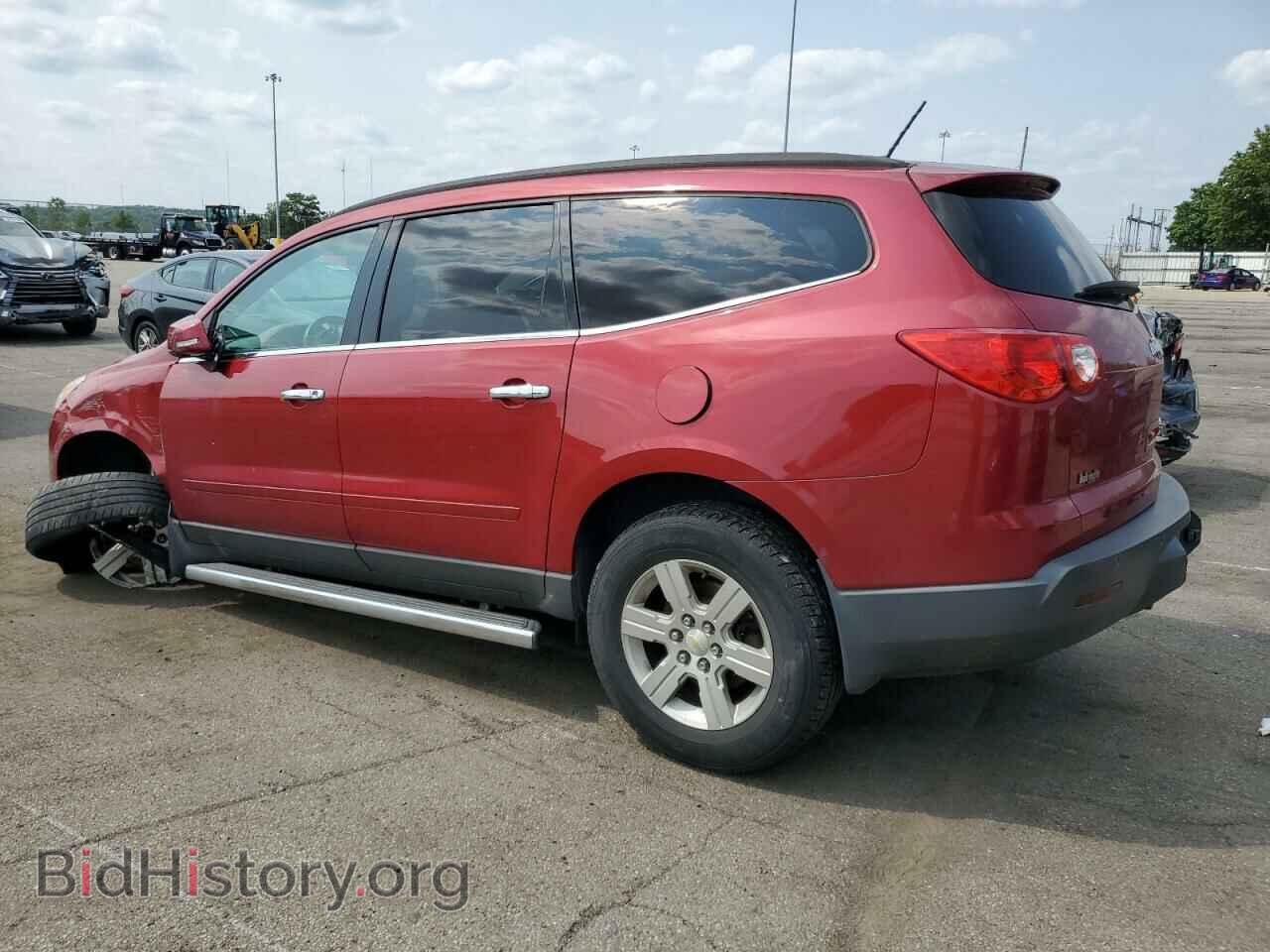 2012 CHEVROLET TRAVERSE - VIN: 1GNKRJED6CJ176556 - Фото 2