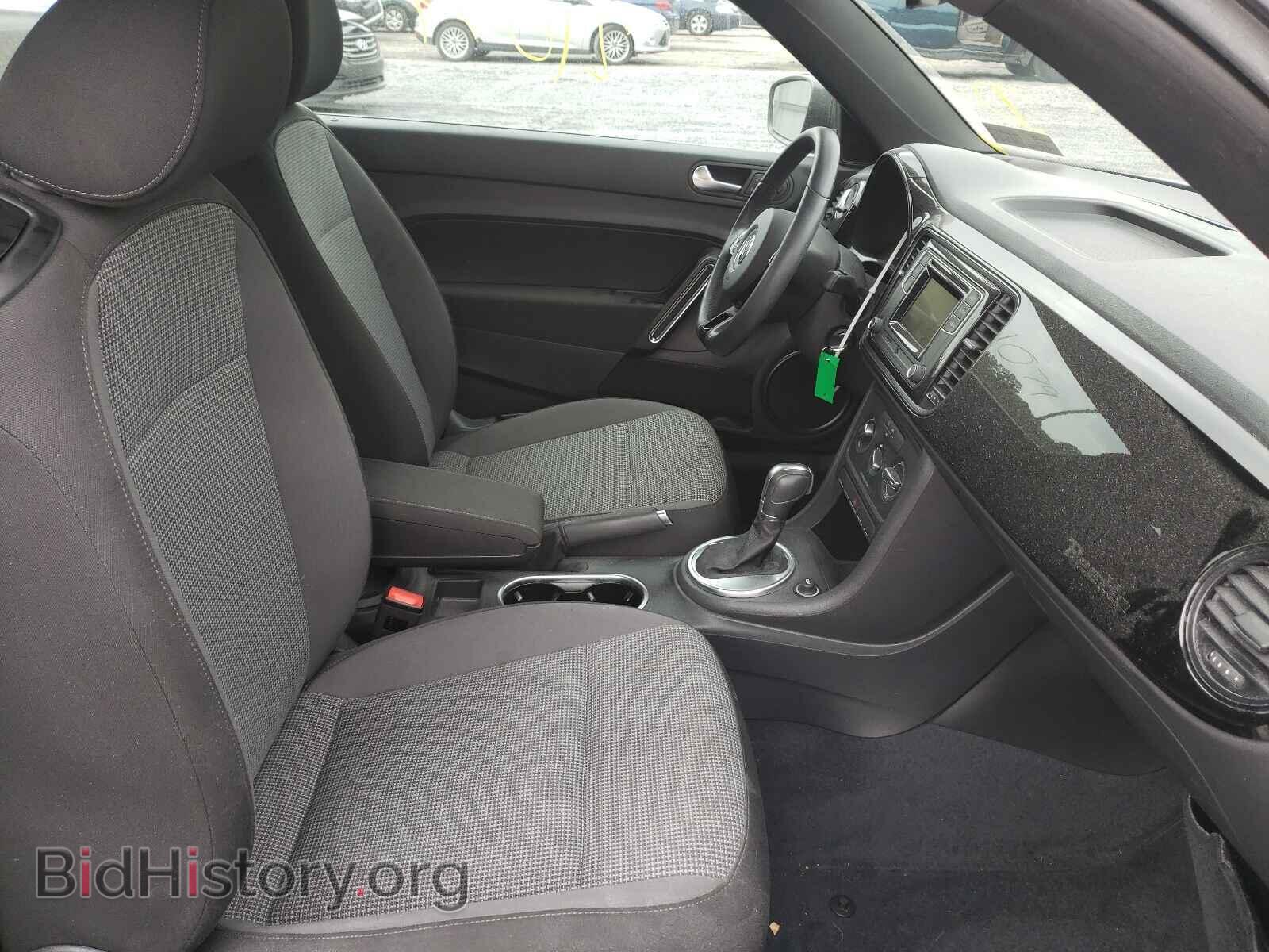 2017 VOLKSWAGEN BEETLE - VIN: 3VWF17AT0HM623536 - Фото 5