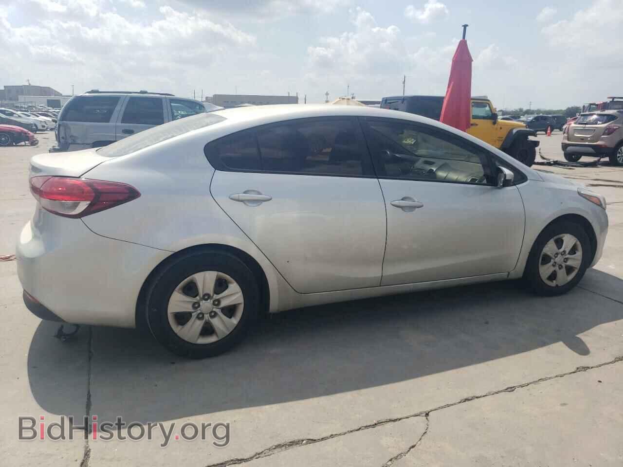2017 KIA FORTE - VIN: 3KPFK4A72HE017392 - Фото 3