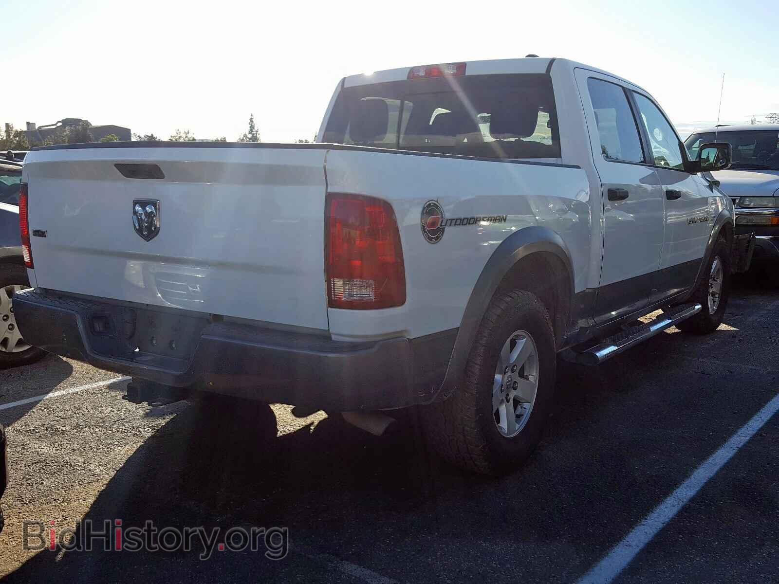 2011 DODGE RAM 1500 - VIN: 1D7RB1CT8BS577031 - Фото 4