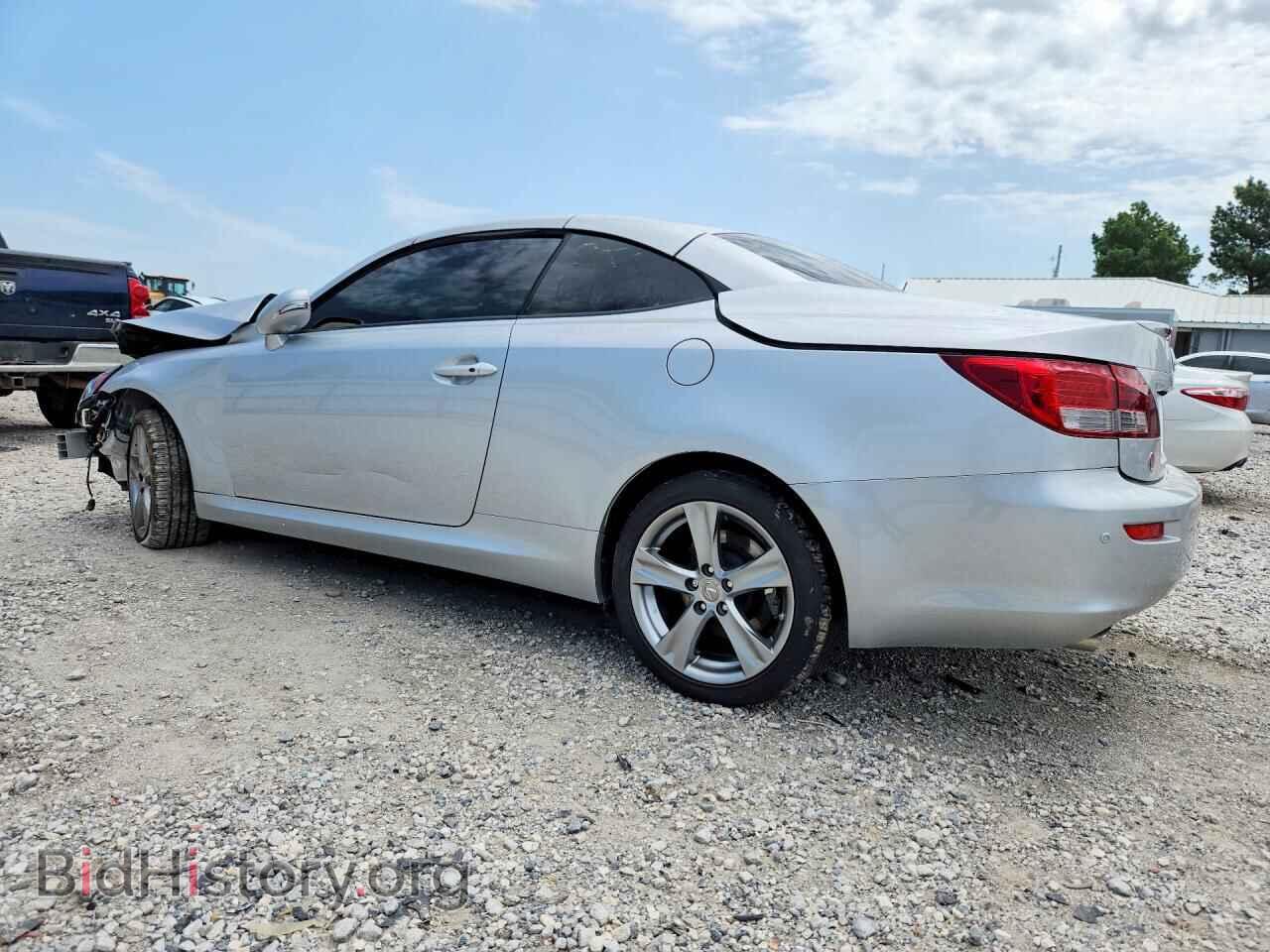 2013 LEXUS IS - VIN: JTHFF2C23D2526746 - Photo 2
