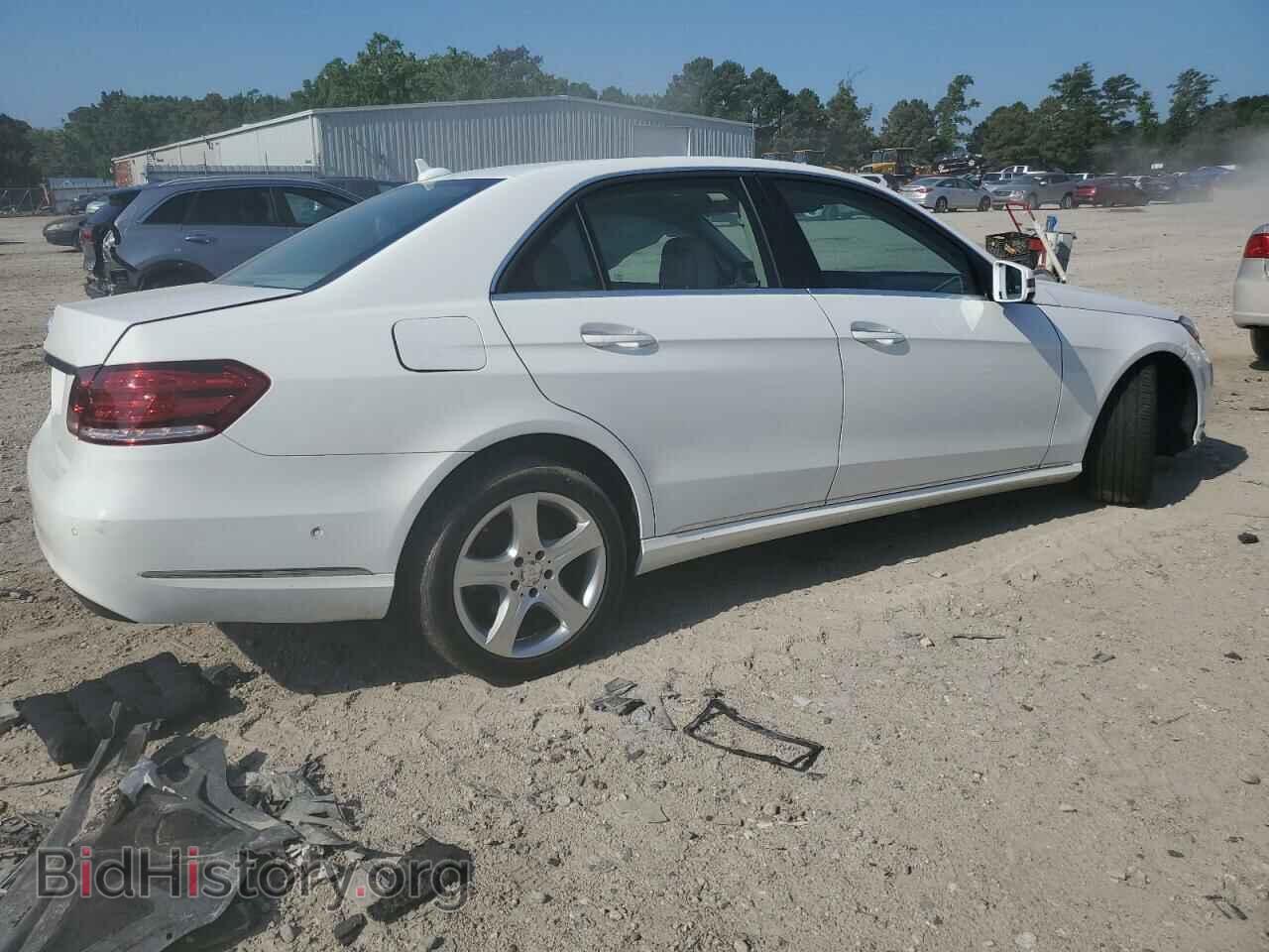 2015 MERCEDES-BENZ E-CLASS - VIN: WDDHF5KB8FB103490 - Фото 3