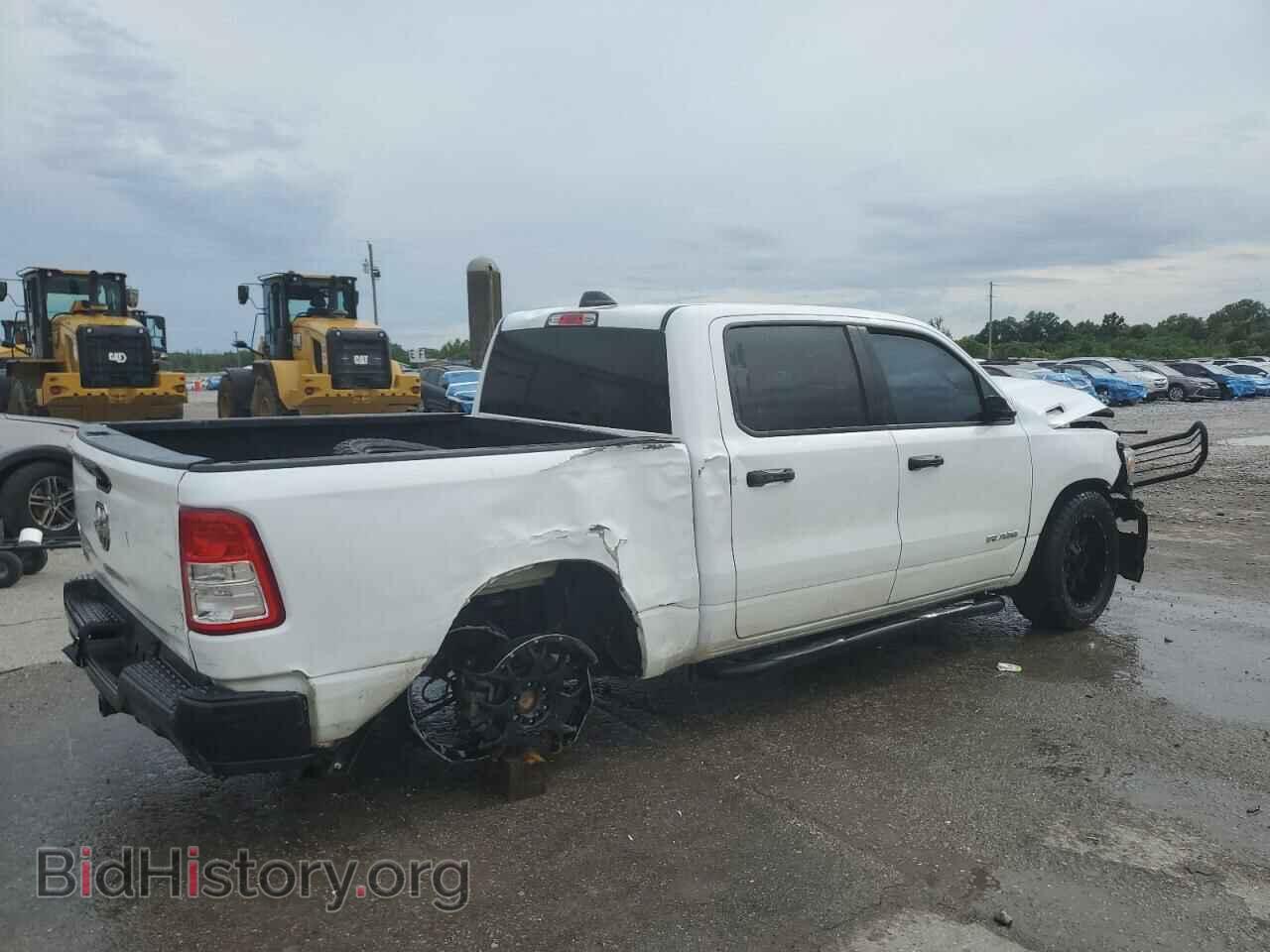 2019 RAM 1500 - VIN: 1C6RREGT2KN680054 - Фото 3