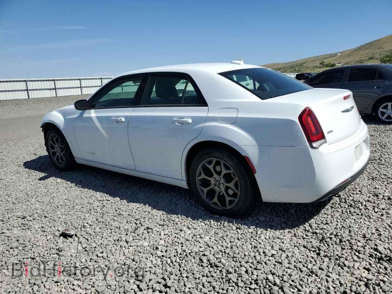 2018 CHRYSLER 300 - VIN: 2C3CCAGG1JH267159 - Фото 2