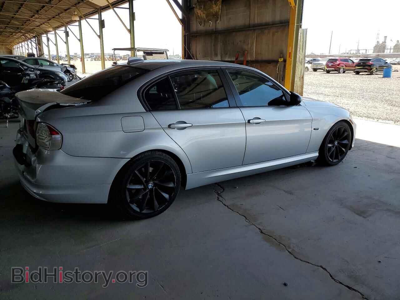 2009 BMW 3 SERIES - VIN: WBAPH77569NL81822 - Фото 3