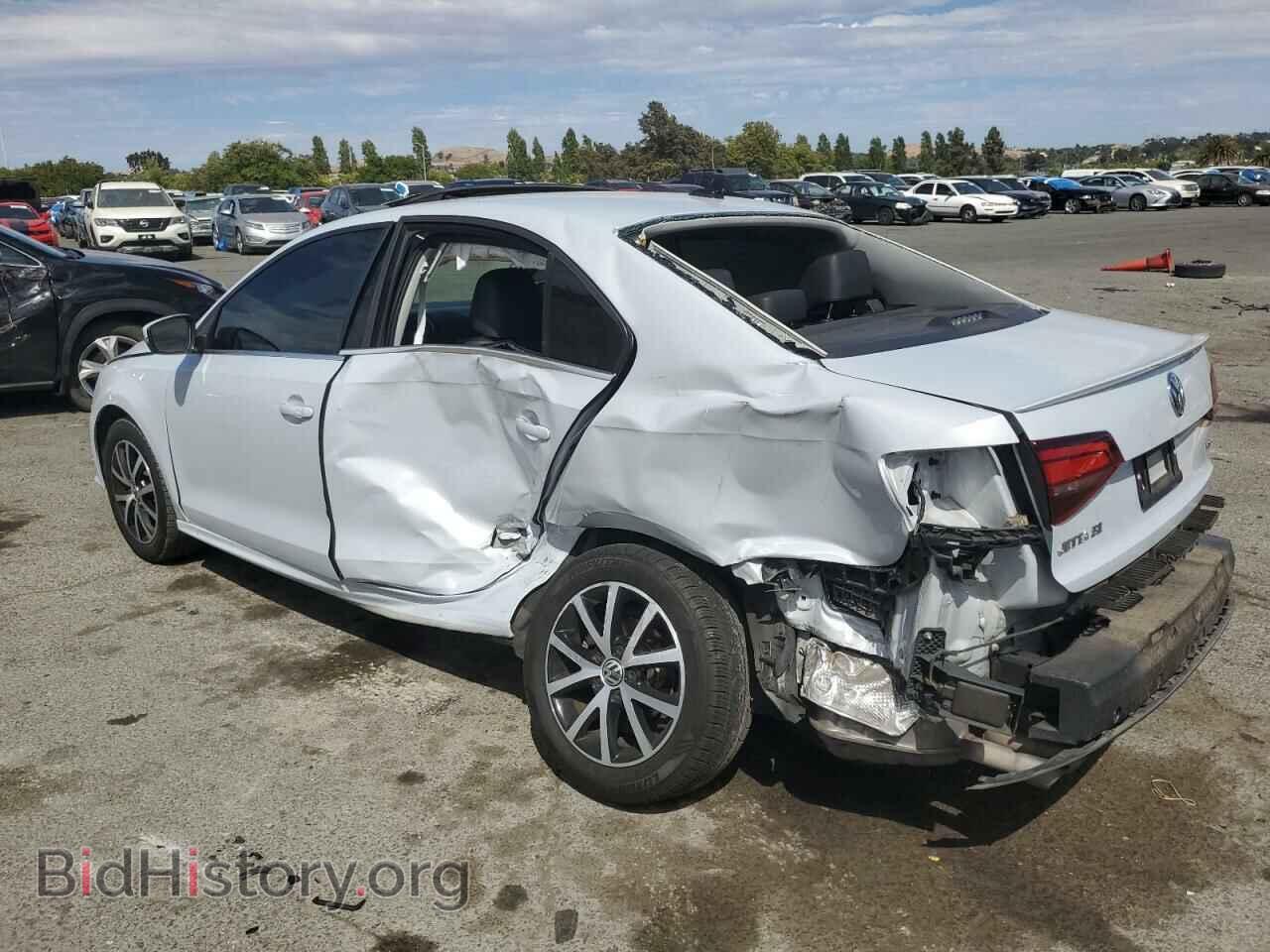 2017 VOLKSWAGEN JETTA - VIN: 3VWDB7AJ2HM312645 - Фото 2