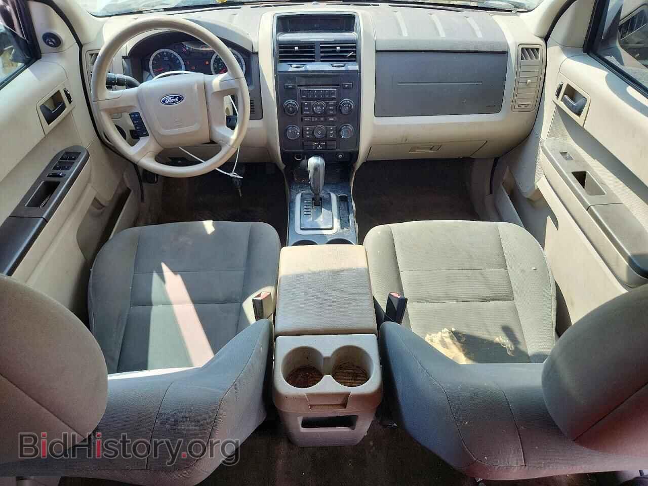 2011 FORD ESCAPE - VIN: 1FMCU0C78BKC61700 - Photo 8
