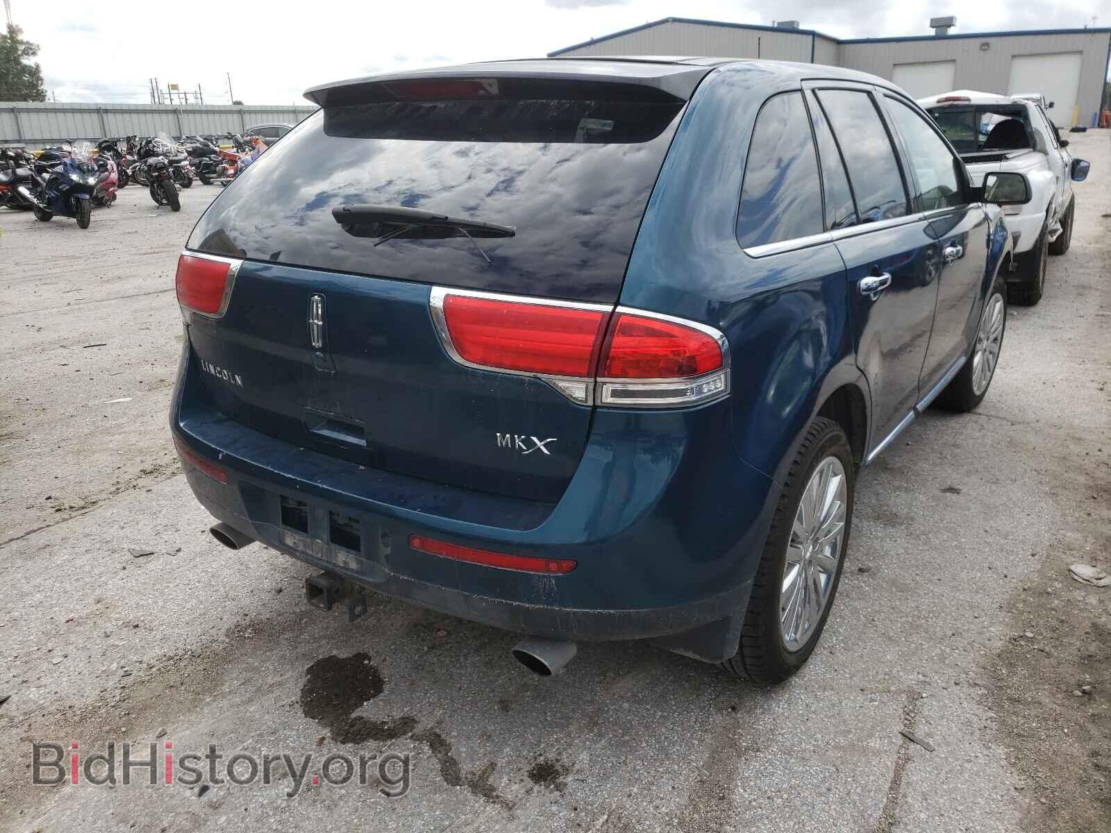 2011 LINCOLN MKX - VIN: 2LMDJ6JK2BBJ19901 - Photo 4