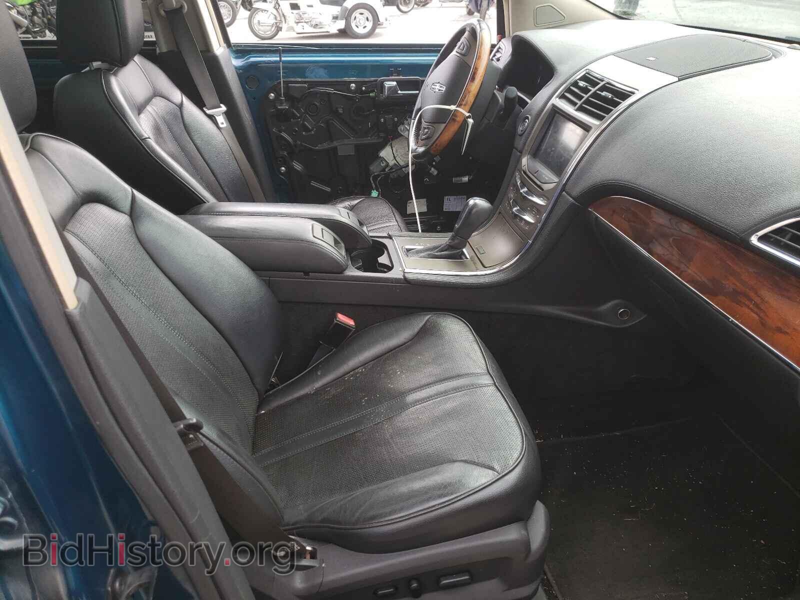 2011 LINCOLN MKX - VIN: 2LMDJ6JK2BBJ19901 - Photo 5