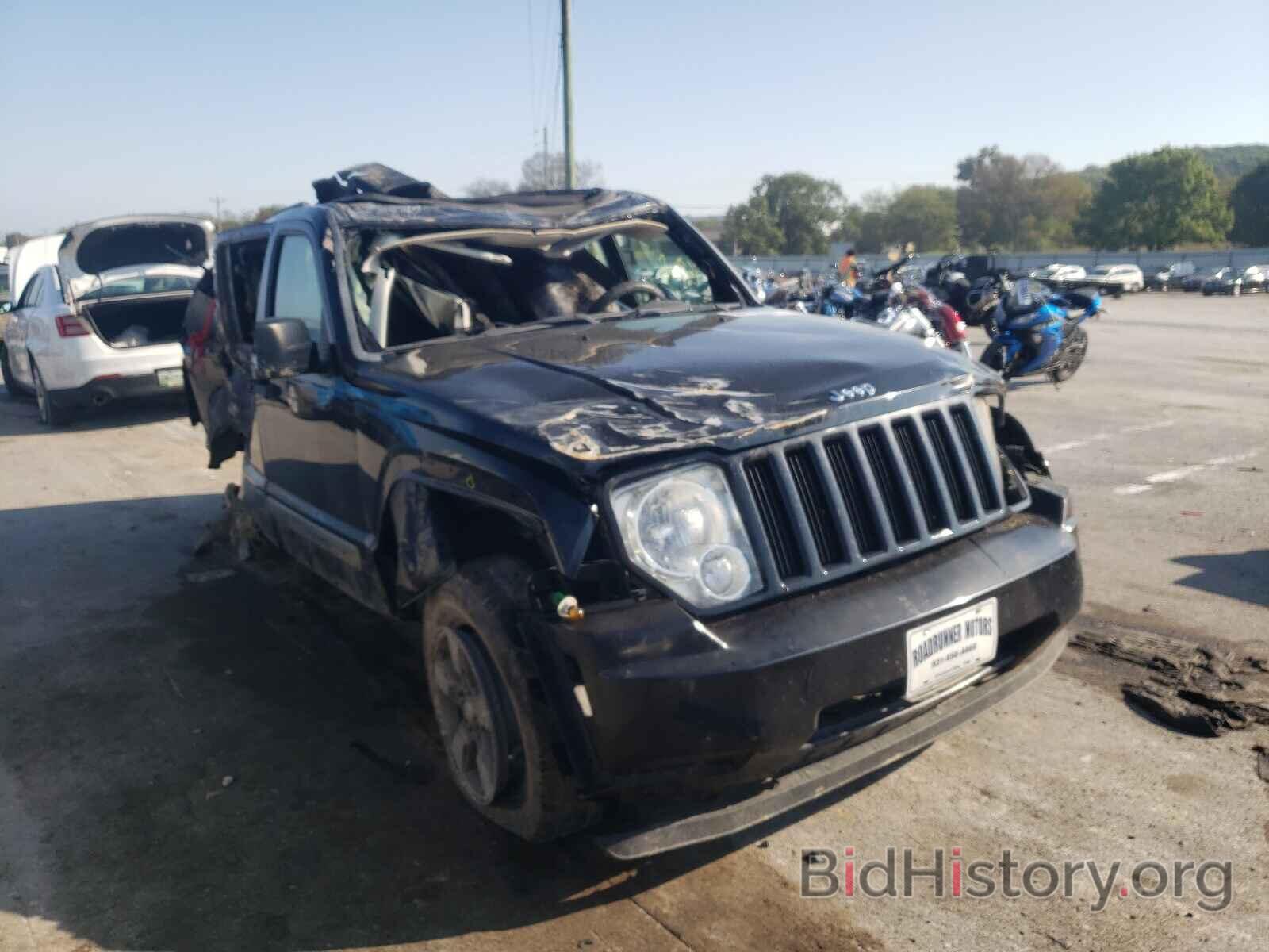 Photo 1J8GP28KX8W273802 - JEEP LIBERTY 2008