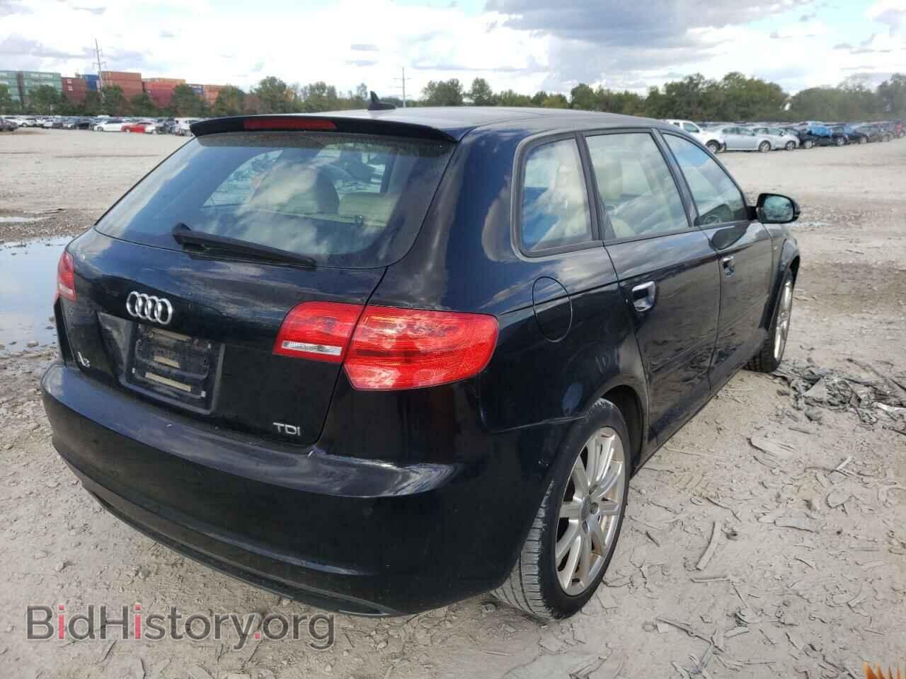 2012 AUDI A3 - VIN: WAUKJAFMXCA056299 - Фото 4