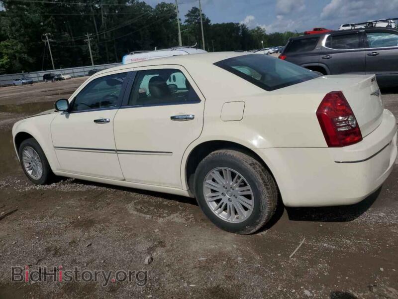 2010 Chrysler 300 (VIN 2C3CA5CV1AH265879) — photo 2 of 14