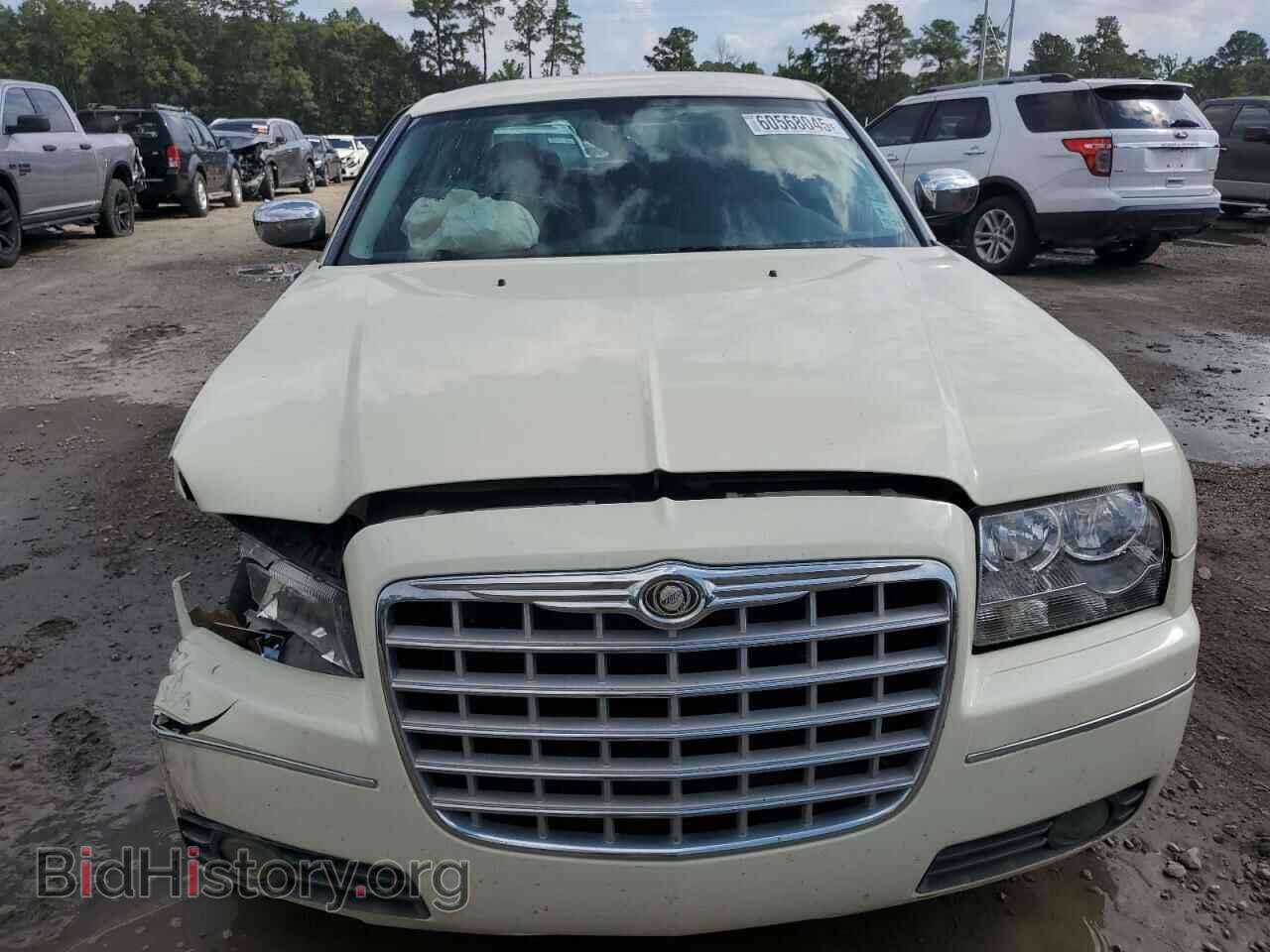 2010 CHRYSLER 300 - VIN: 2C3CA5CV1AH265879 - Фото 5