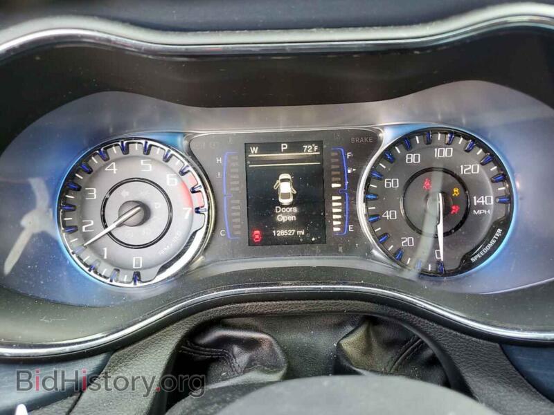 2015 Chrysler 200 (VIN 1C3CCCBB0FN604698) — фото 9 из 13
