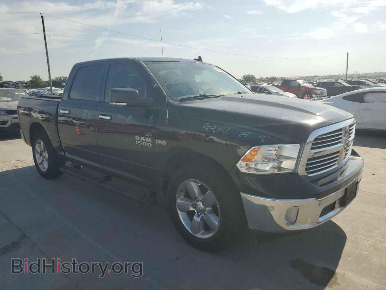 2017 RAM 1500 - VIN: 3C6RR6LT1HG508451 - Photo 4