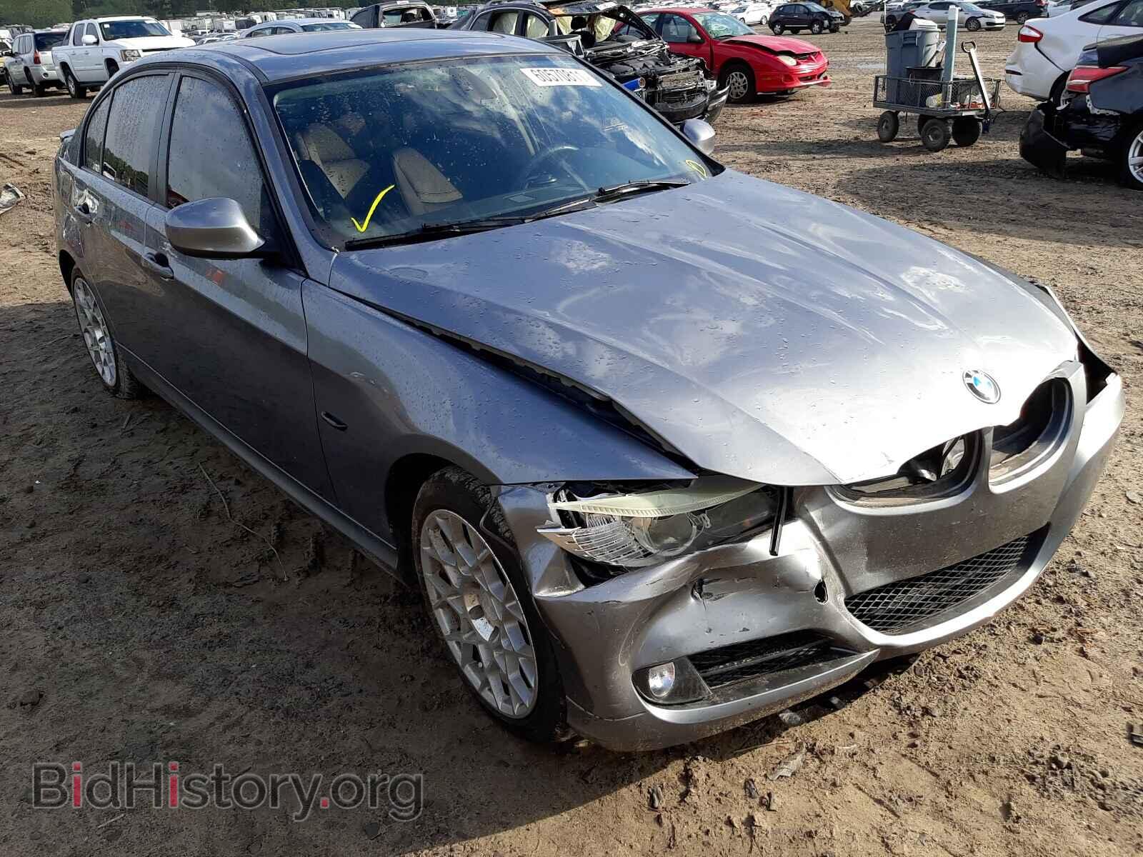 Photo WBAPH7C59BE683052 - BMW 3 SERIES 2011