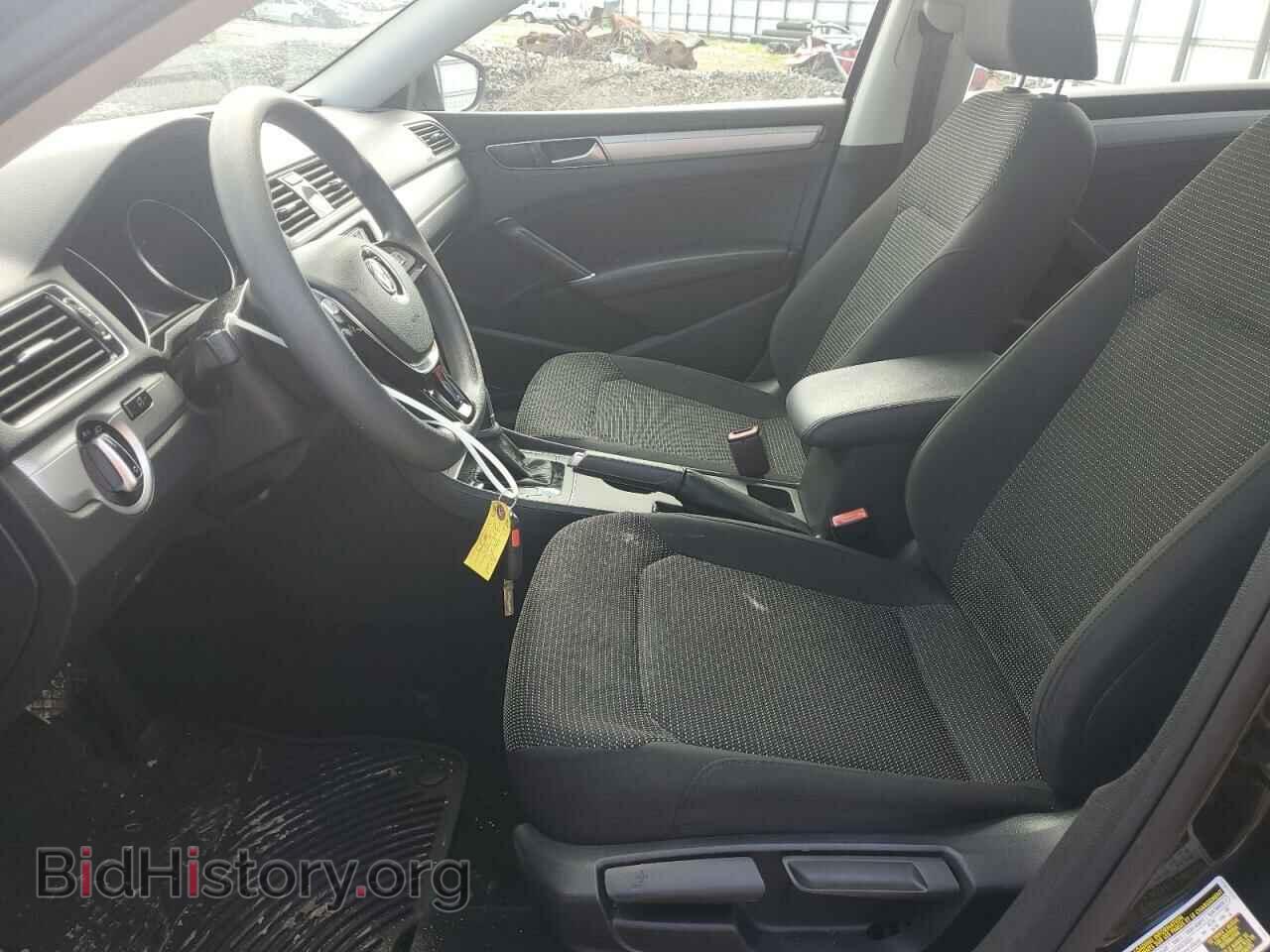 2017 VOLKSWAGEN PASSAT - VIN: 1VWAT7A35HC046511 - Фото 7