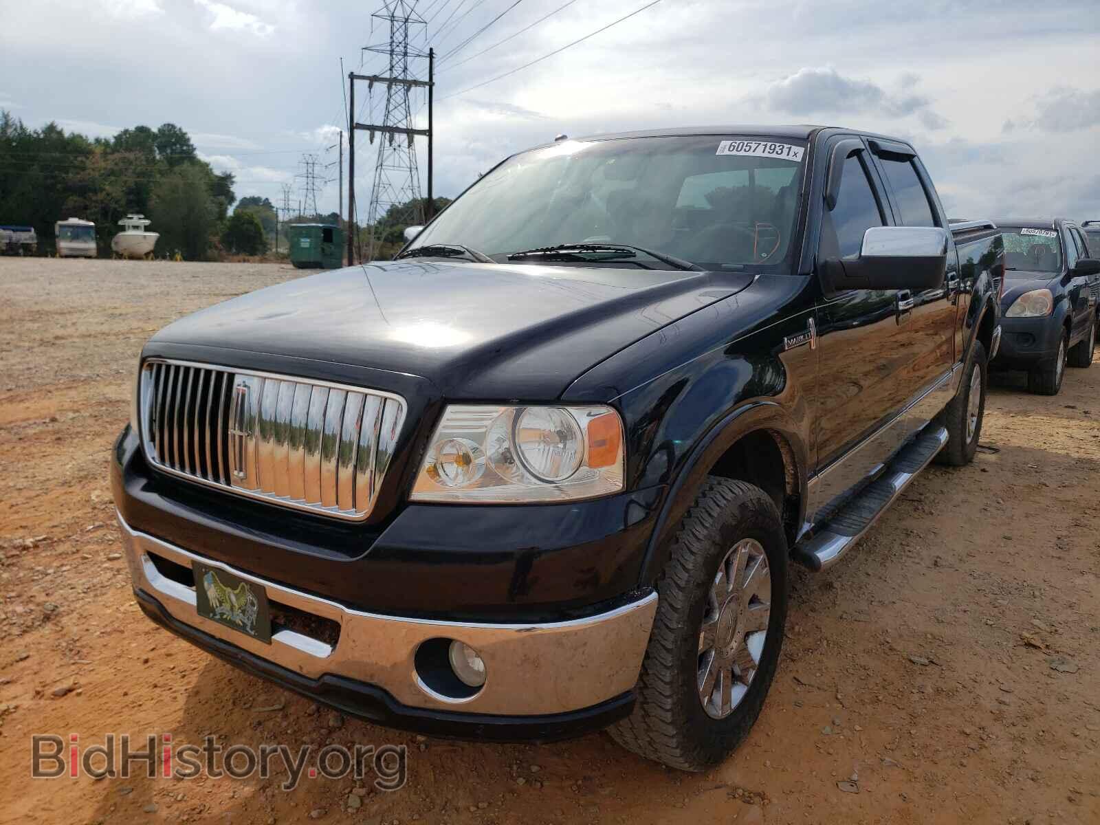 2006 LINCOLN MARK LT - VIN: 5LTPW18546FJ14475 - Photo 2