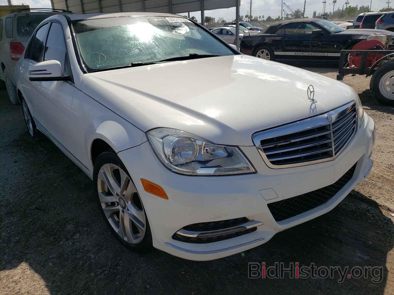 Photo WDDGF4HB2ER308709 - MERCEDES-BENZ C CLASS 2014