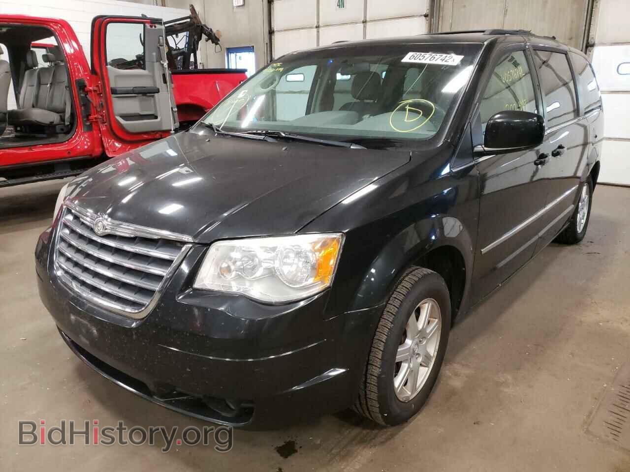 2010 CHRYSLER MINIVAN - VIN: 2A4RR5D18AR432057 - Фото 2